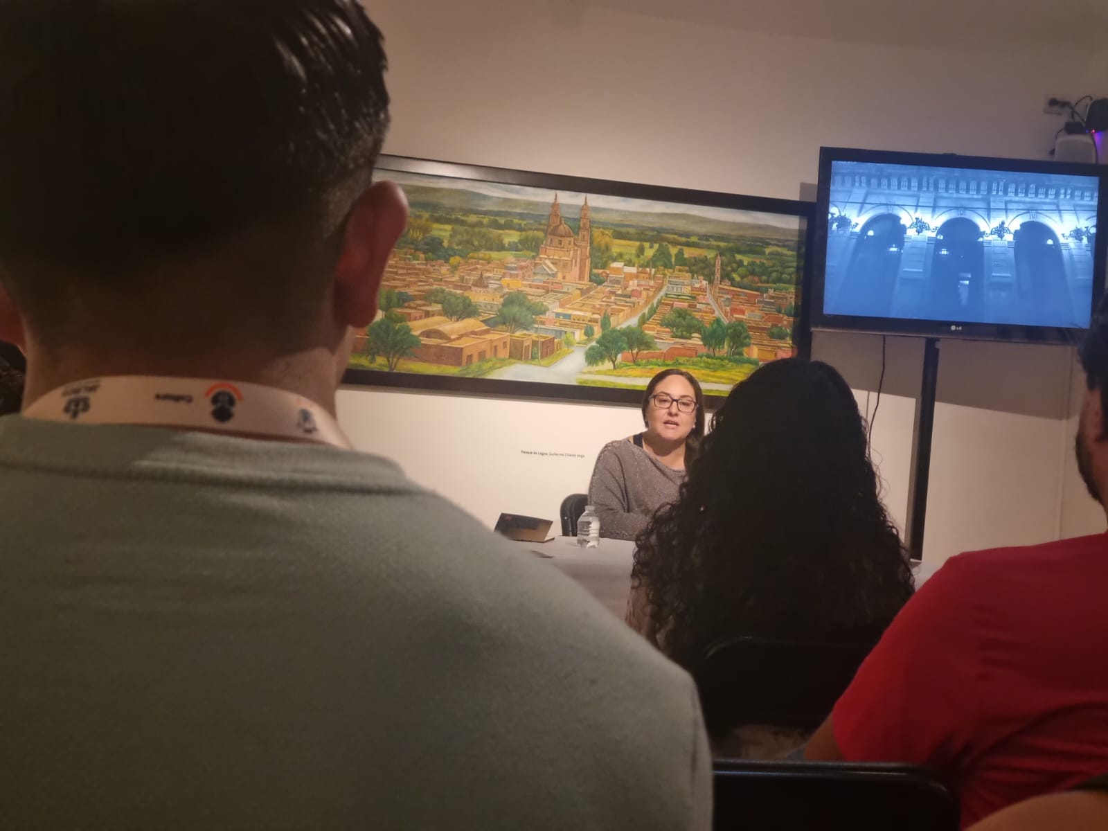 Imparten la conferencia “Historia del Teatro en Jalisco” por Adriana Aldana Imparten la conferencia “Historia del Teatro en Jalisco” por Adriana Aldana