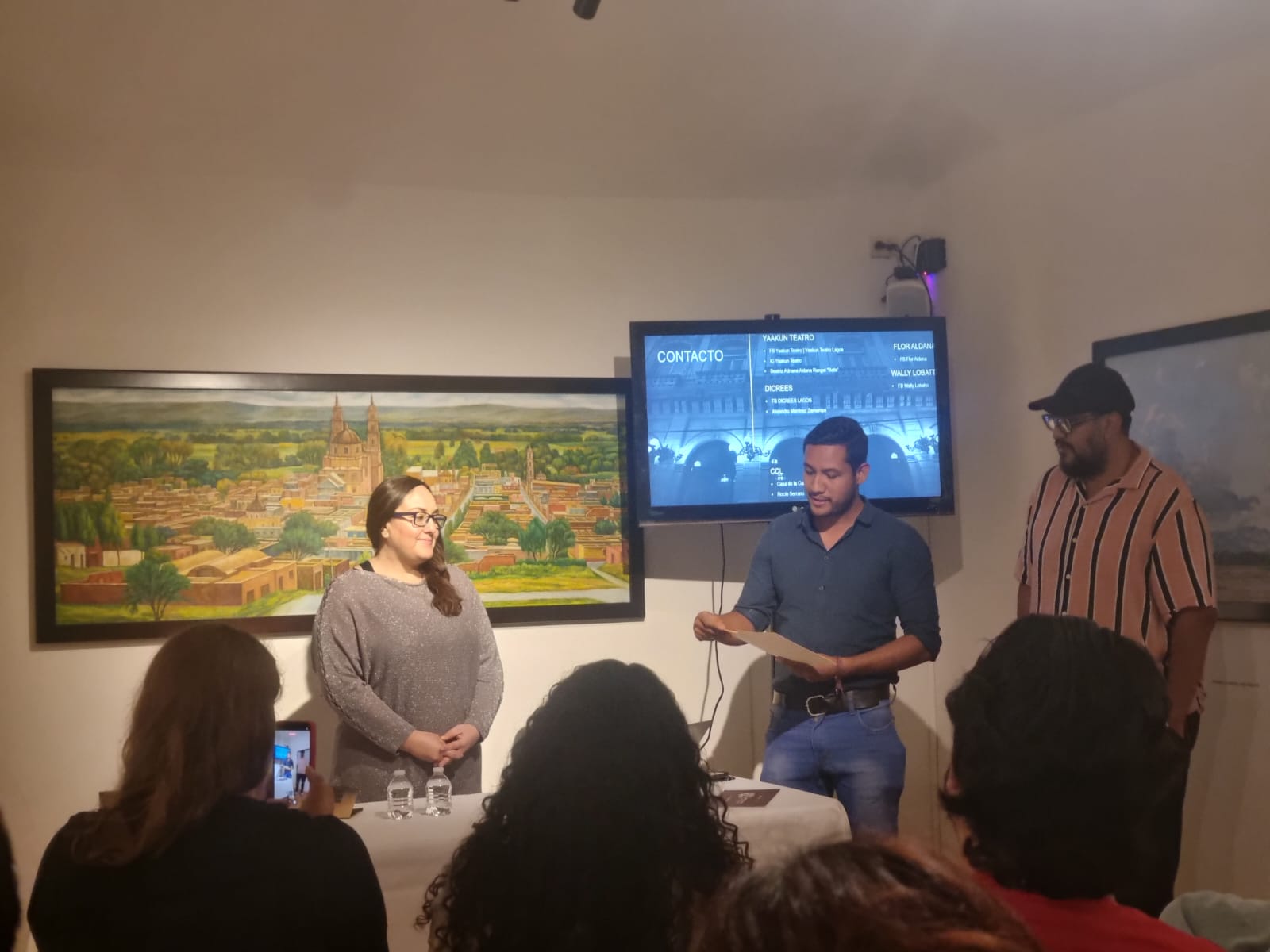 Imparten la conferencia “Historia del Teatro en Jalisco” por Adriana Aldana Imparten la conferencia “Historia del Teatro en Jalisco” por Adriana Aldana