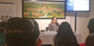 Imparten la conferencia "Historia del Teatro en Jalisco" por Adriana Aldana