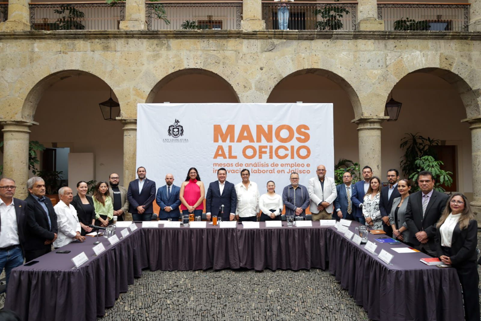 Urgen impulsar oficios en Jalisco: 50% de la población ocupada carece de empleo formal