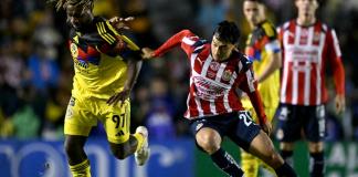 Chivas de Milito vencen al América y elevan sus bonos en el Apertura mexicano