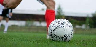 Aumento de pedidos para el Mundial de Fútbol dispara la producción en el supermercado del mundo en China
