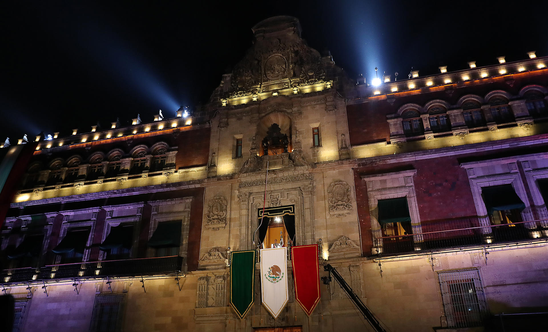 Sheinbaum celebra su primer Grito de Independencia con homenaje a heroínas y mujeres