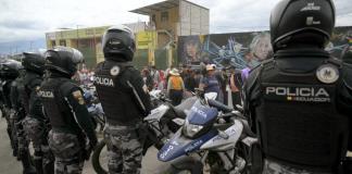 Multitudinaria marcha antiminería en Ecuador pese a estado de excepción