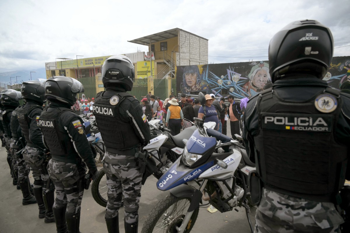 Alcalde de Guayaquil culpa al presidente de Ecuador de la violencia rampante