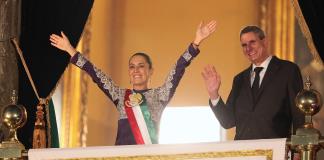 Sheinbaum celebra su primer Grito de Independencia con homenaje a heroínas y mujeres