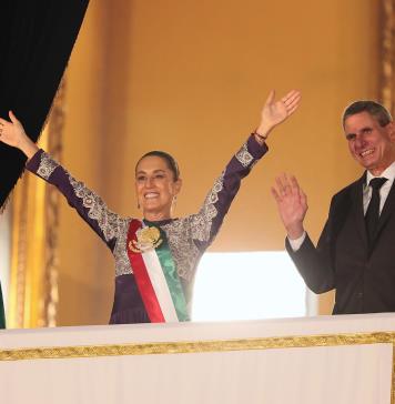 Sheinbaum celebra su primer Grito de Independencia con homenaje a heroínas y mujeres