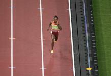 Cuarto oro mundial para Kipyegon en 1.500 m, Rojas a la final en su regreso