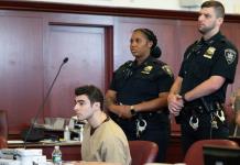 Juicio en diciembre contra acusado de asesinar a ejecutivo de aseguradora de salud de EEUU