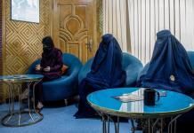 Bótox bajo el burka: las cirugías estéticas están de moda en Afganistán
