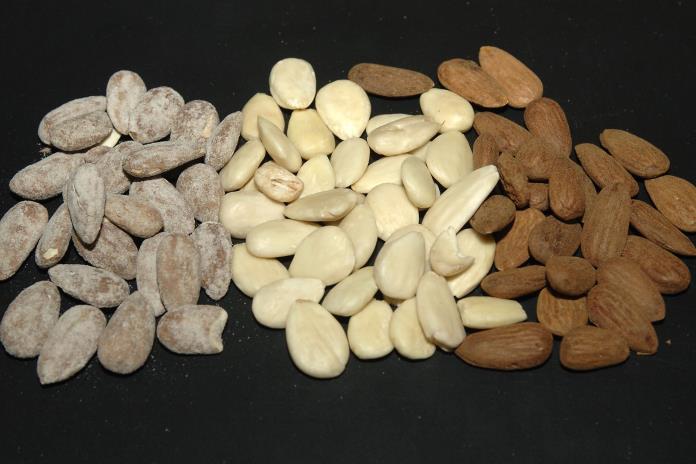 Estudios sugieren que consumir almendras podría controlar el peso Estudios sugieren que consumir almendras podría controlar el peso