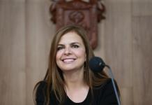 Karla Planter responde a estudiantes: mejoras sí; tolerancia a drogas y suspensión de elecciones, no