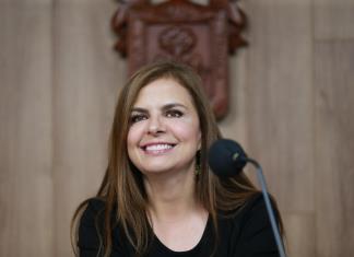 Karla Planter responde a estudiantes: mejoras sí; tolerancia a drogas y suspensión de elecciones, no