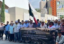 Productores de maíz Irrumpen al Congreso Internacional Agroalimentario y advierten colapso del campo por uso de transgénicos