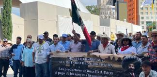 Productores de maíz Irrumpen al Congreso Internacional Agroalimentario y advierten colapso del campo por uso de transgénicos