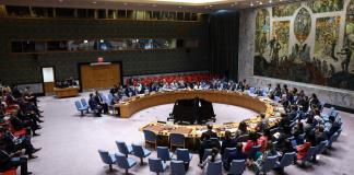 Irán denuncia presión injusta tras reimposición de sanciones en su contra
