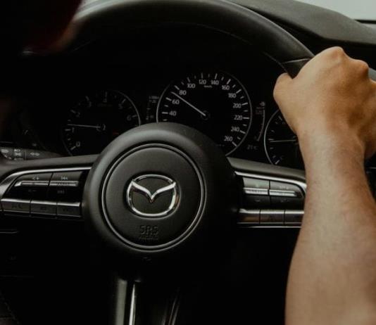 Profeco llama a revisión a 1.341 vehículos de Mazda, por un defecto en una luz indicadora