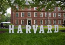 Gobierno de Trump impone nuevas restricciones al acceso de Harvard a fondos