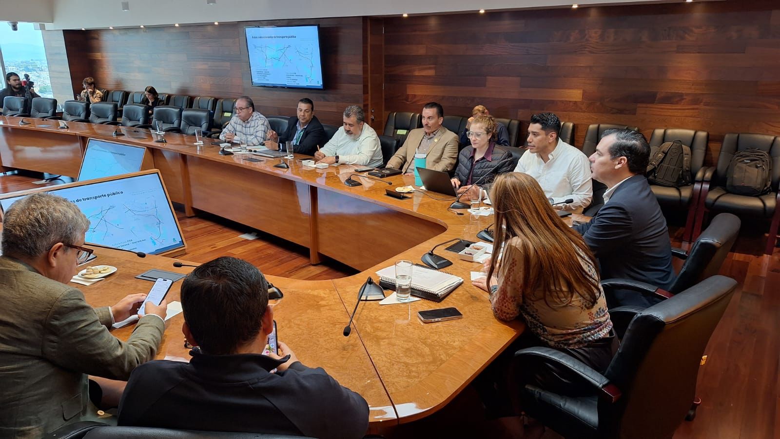 Habrá pronto nueva ruta hacia el CuTonalá, acuerdan Setran y UdeG