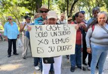 Colectivos marchan contra la gentrificación en Guadalajara; exhiben rentas exorbitantes