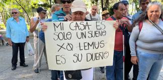 Colectivos marchan contra la gentrificación en Guadalajara; exhiben rentas exorbitantes