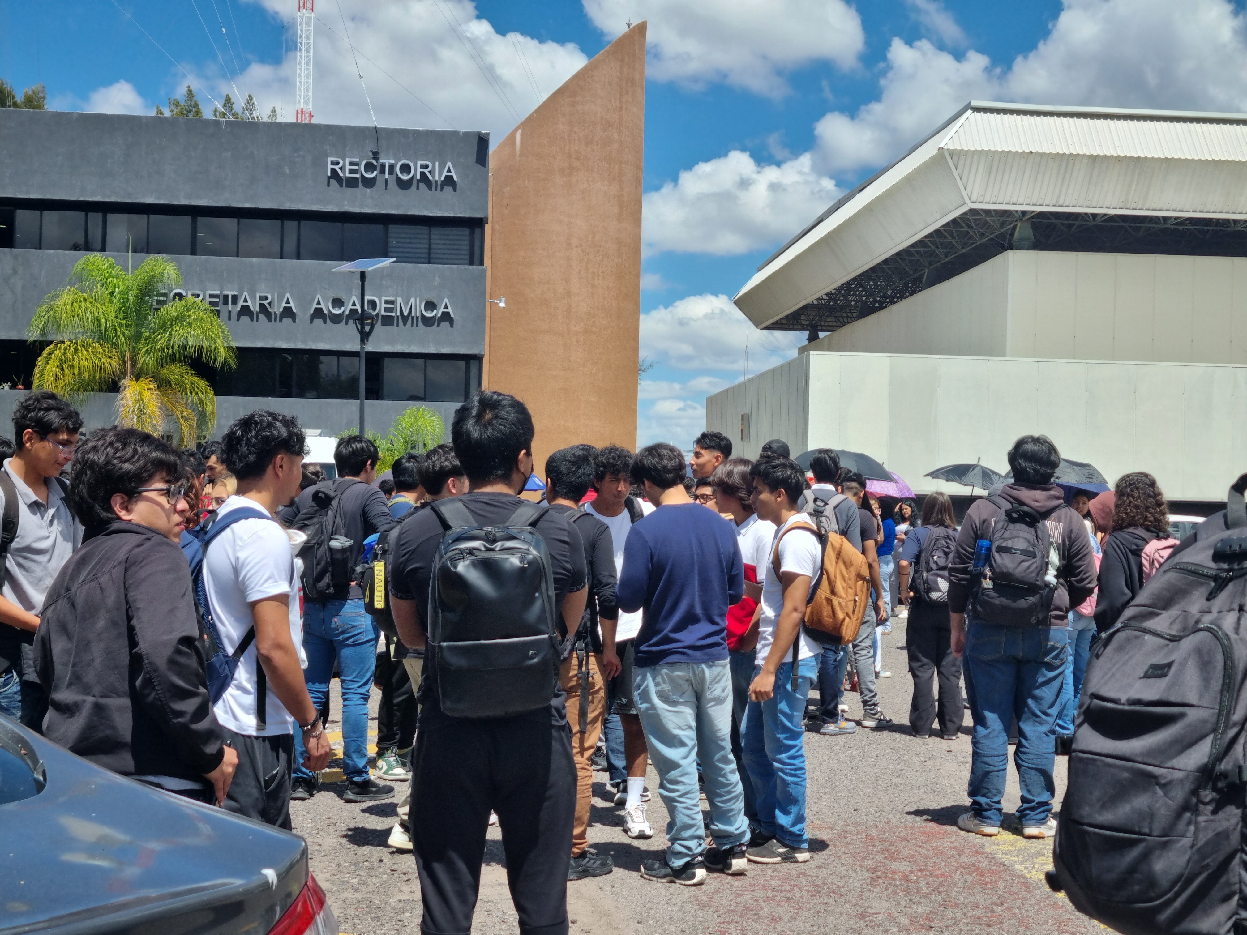 CULagos participa en el Simulacro Nacional 2025 con activa respuesta de la comunidad universitaria CULagos participa en el Simulacro Nacional 2025 con activa respuesta de la comunidad universitaria