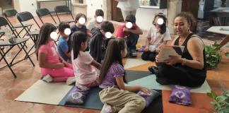 Blanca Rocío Serrano acerca a la comunidad la lectura en braille en la Librería Carlos Fuentes