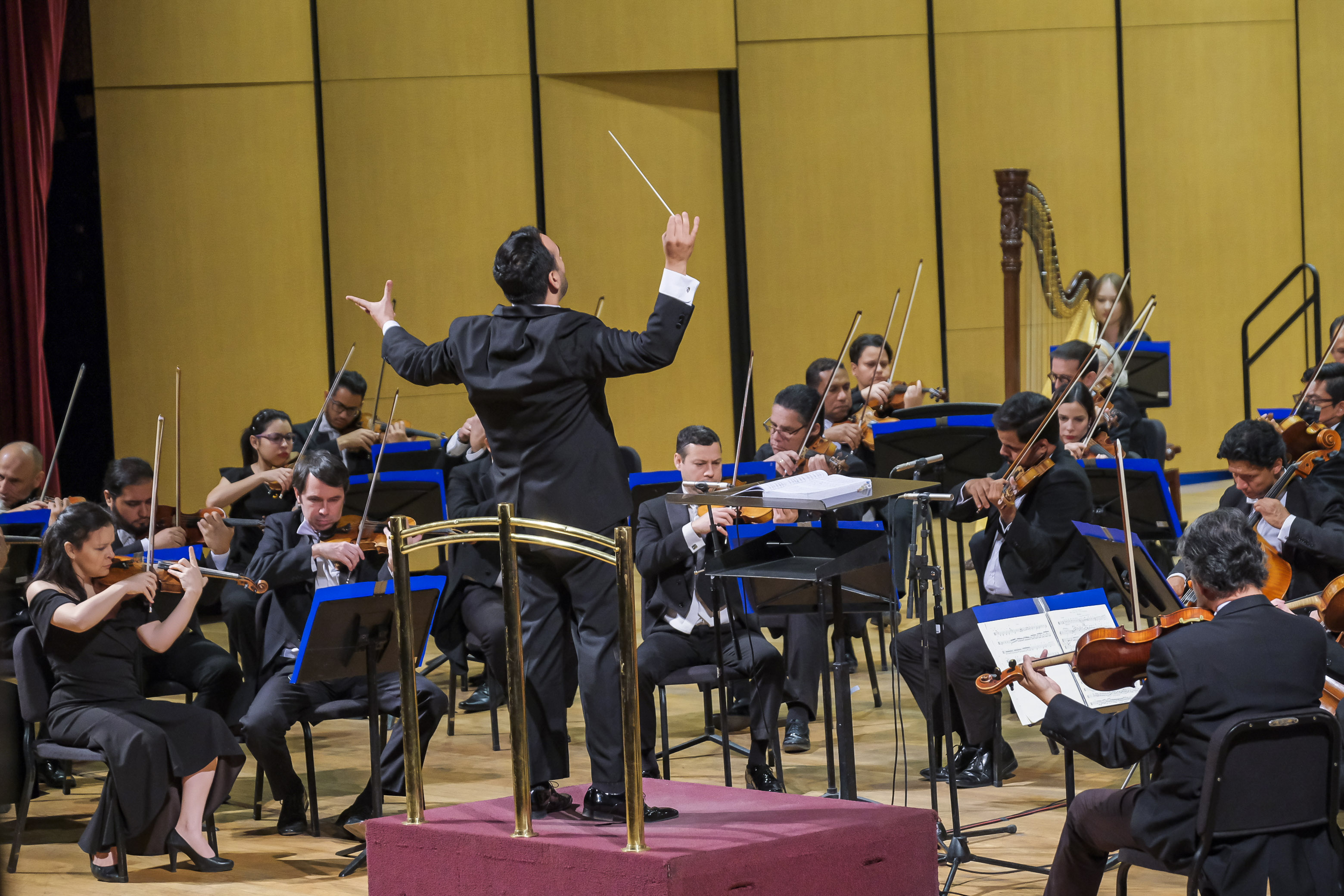 En gira por municipios Rodrigo Sierra Moncayo será director huésped de la Orquesta Filarmónica de Jalisco