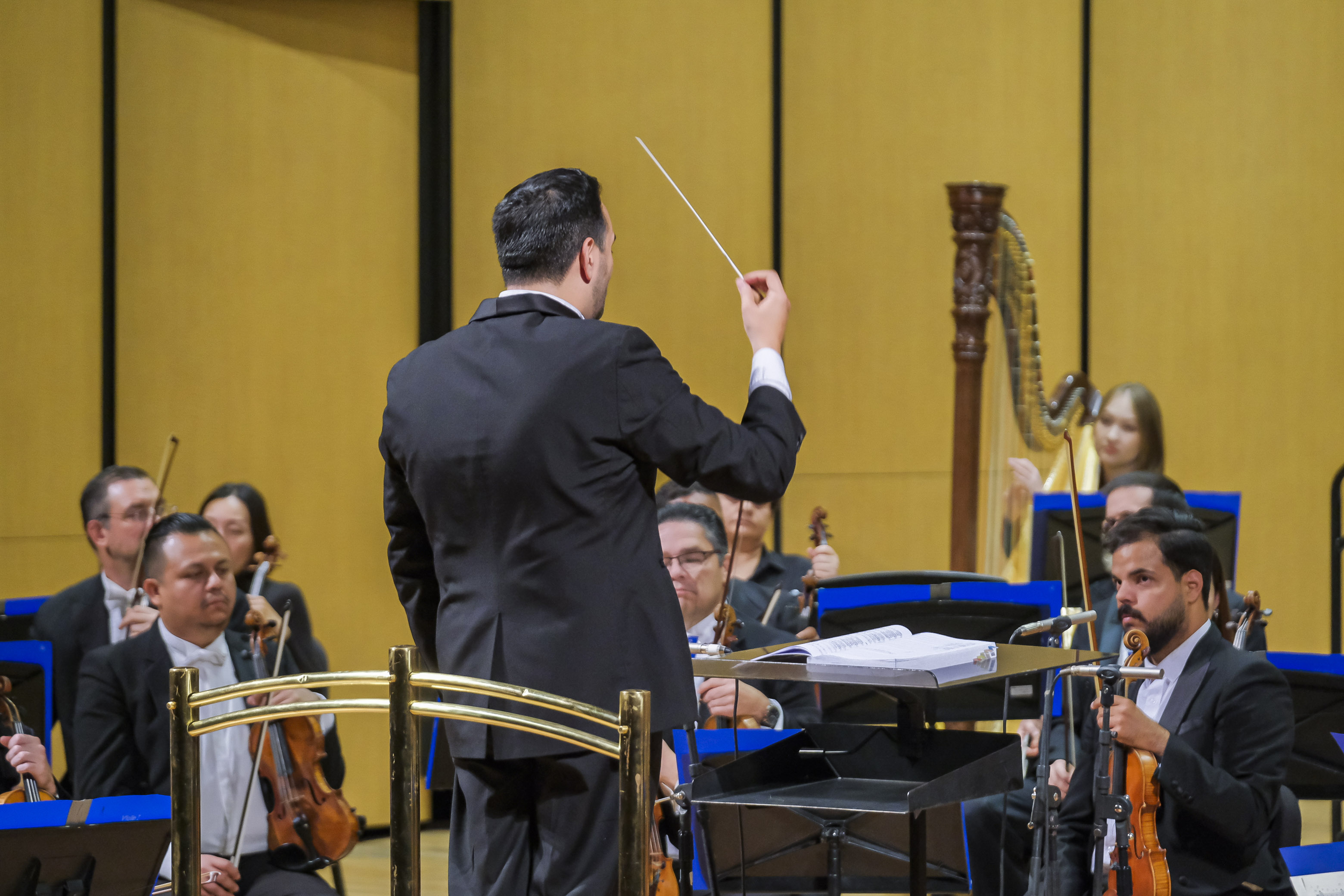 En gira por municipios Rodrigo Sierra Moncayo será director huésped de la Orquesta Filarmónica de Jalisco
