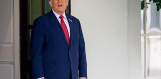 Casa Blanca amenaza con despidos masivos si los demócratas no aprueban una extensión del gasto