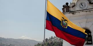 ¿Cuáles son los escenarios posibles para las bases militares extranjeras en Ecuador?