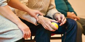 Empatía y cuidado en "Blanco Atardecer", la obra de teatro que invita a reflexionar sobre el Alzheimer