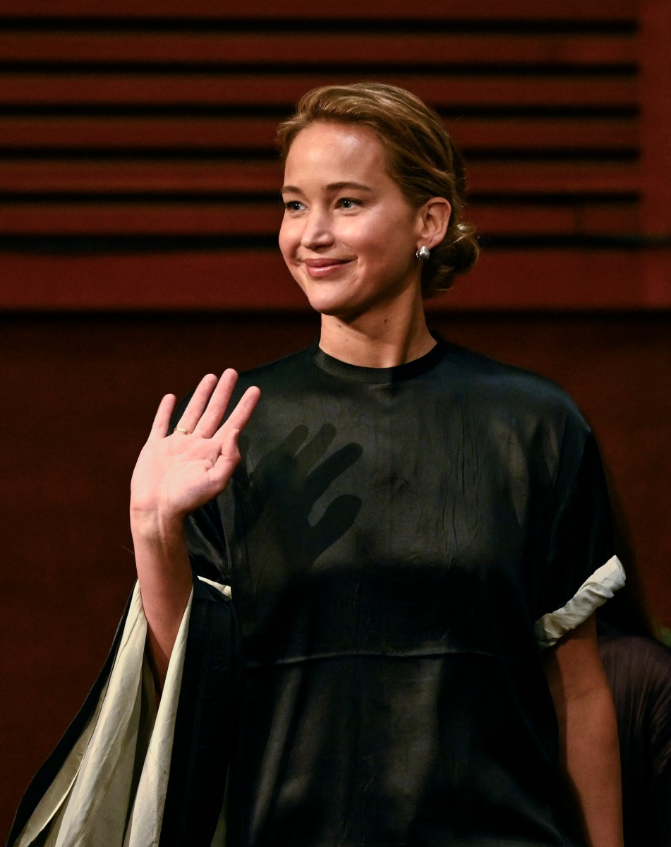 Jennifer Lawrence condena el genocidio en Gaza y carga contra la política estadounidense.