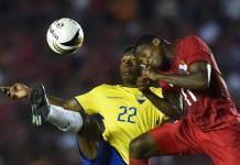 Apuestas y fútbol, el narco acecha al deporte más popular de Ecuador.