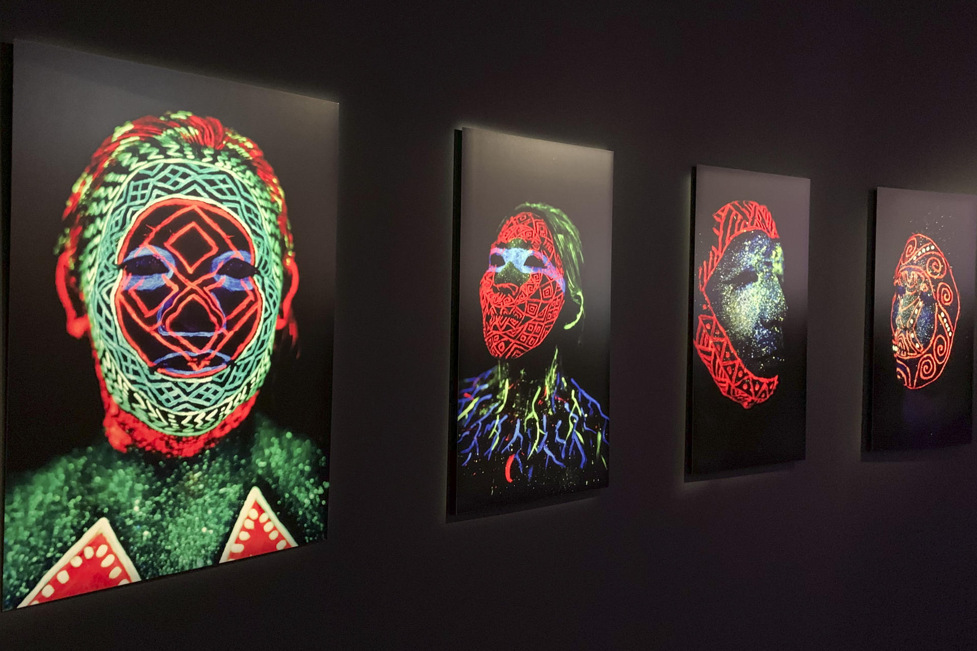 París explora los futuros posibles de la Amazonia a través del arte autóctono