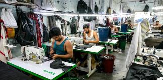 En Bombay, la favela más grande de Asia está en venta