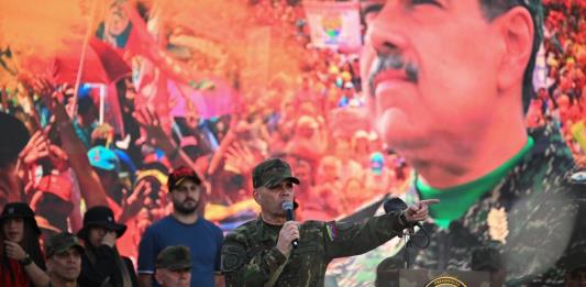 Maduro listo para decretar estado de excepción en Venezuela ante eventual agresión de EEUU