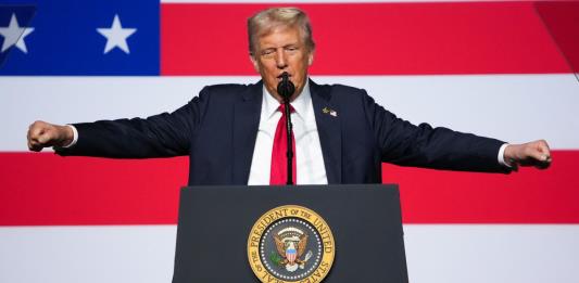 Trump dice que resucitará el espíritu guerrero de las fuerzas armadas de EEUU