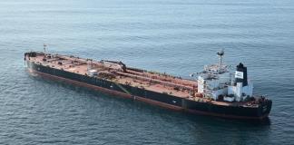 Petrolero vinculado a Rusia y detenido por Francia reanuda su viaje