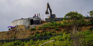 Expulsados y sin indemnización: lugareños indonesios pagan alto precio por el circuito de MotoGP