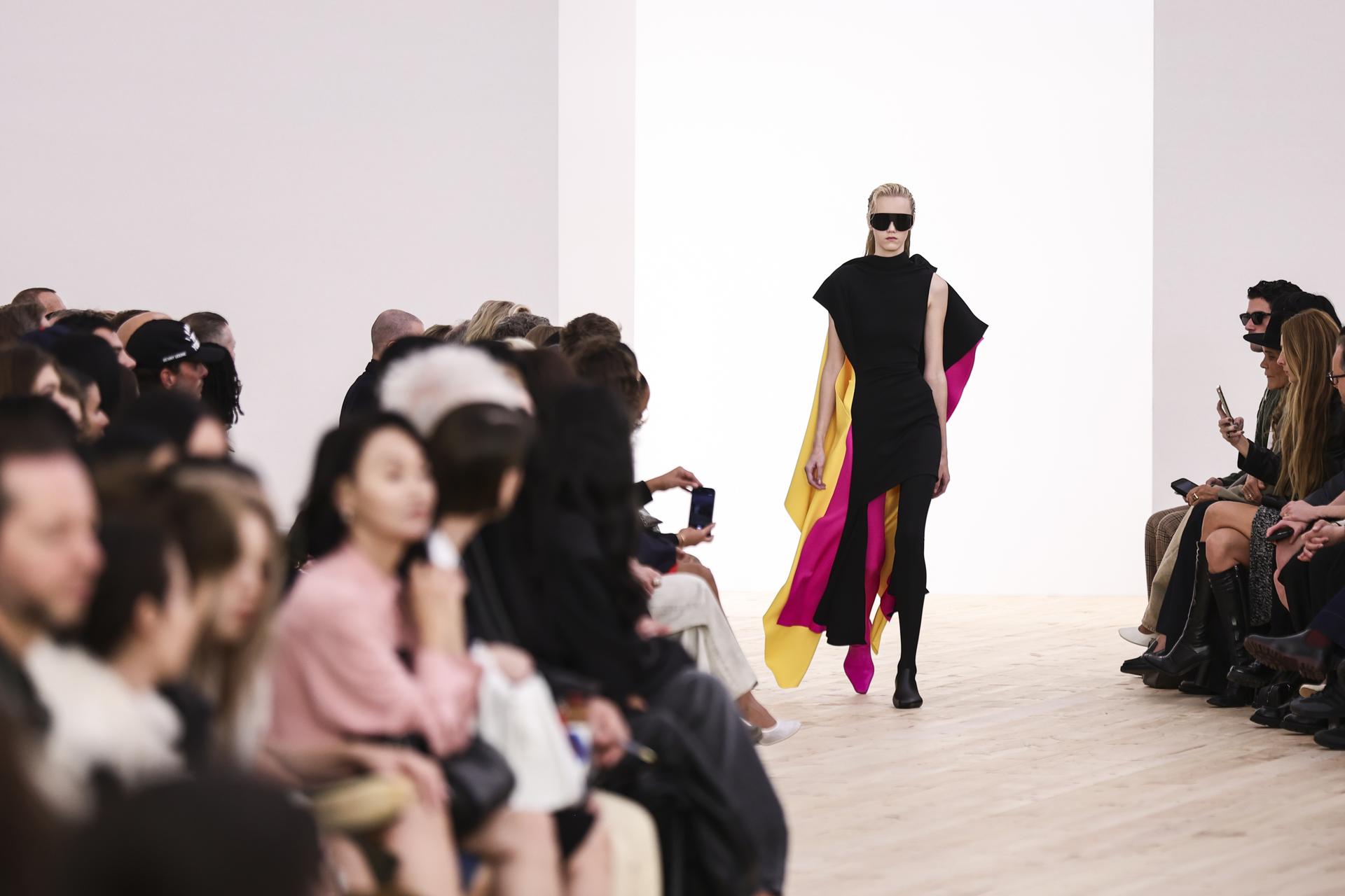 Loewe se llena de color en su nueva etapa después de Anderson