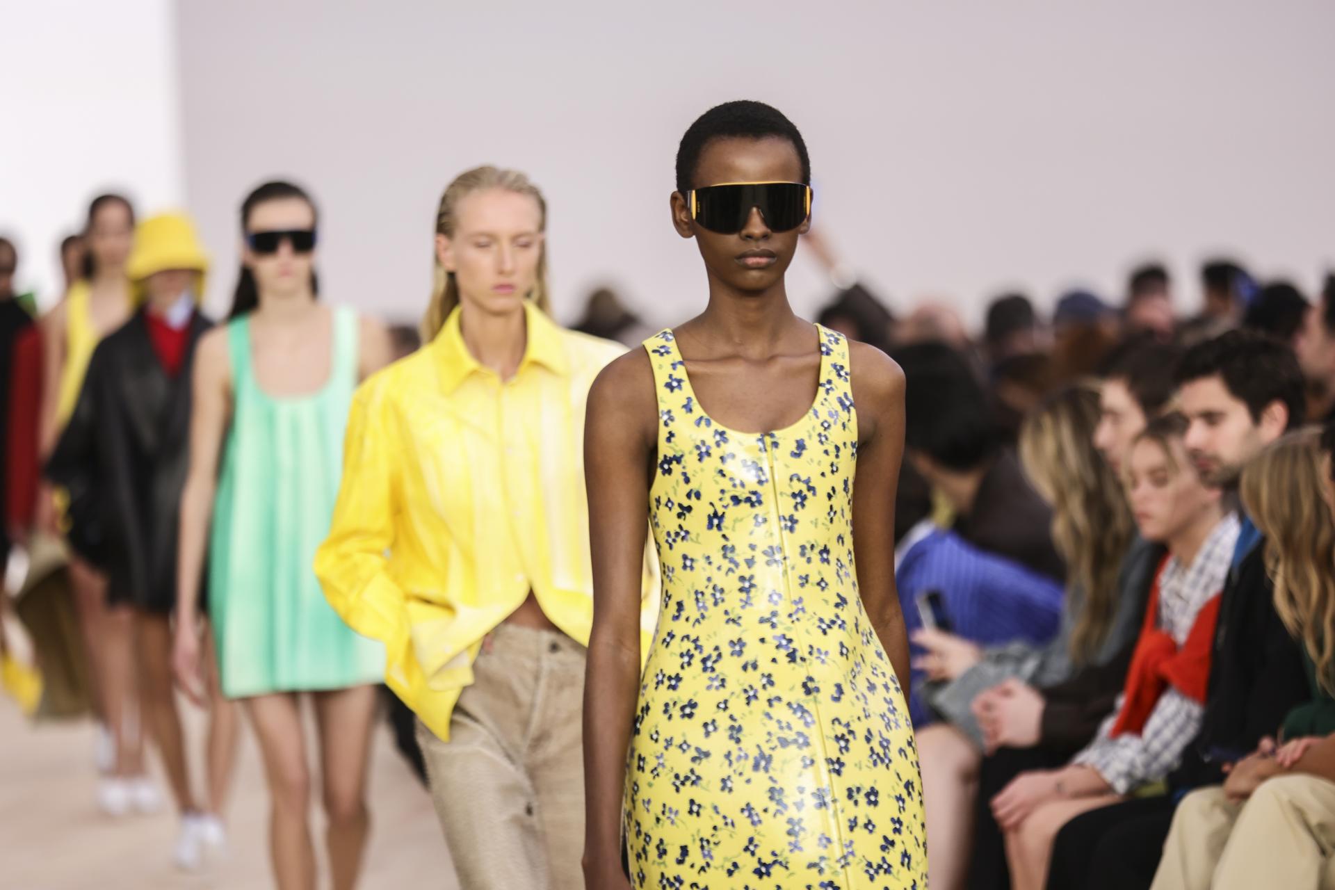 Loewe se llena de color en su nueva etapa después de Anderson
