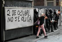 Apoyo a palestinos y disturbios marcan marcha por masacre de Tlatelolco en México