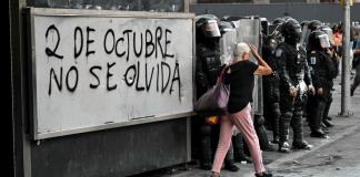 Apoyo a palestinos y disturbios marcan marcha por masacre de Tlatelolco en México
