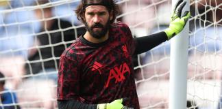 El arquero brasileño del Liverpool Alisson Becker estará de baja varias semanas