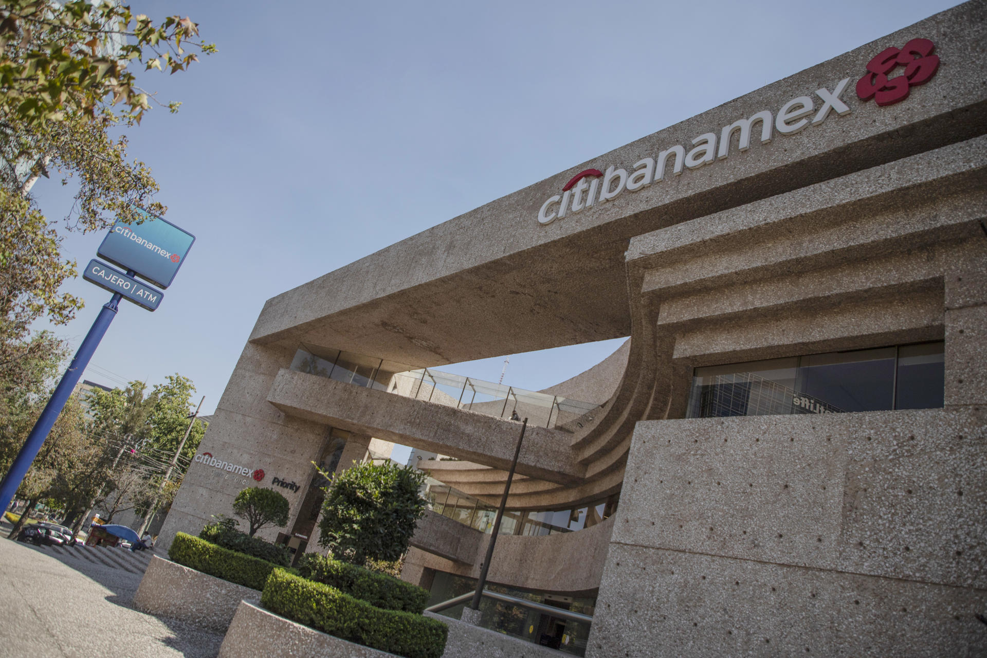Grupo México lanza oferta para adquirir el 100 % del Grupo Financiero Banamex