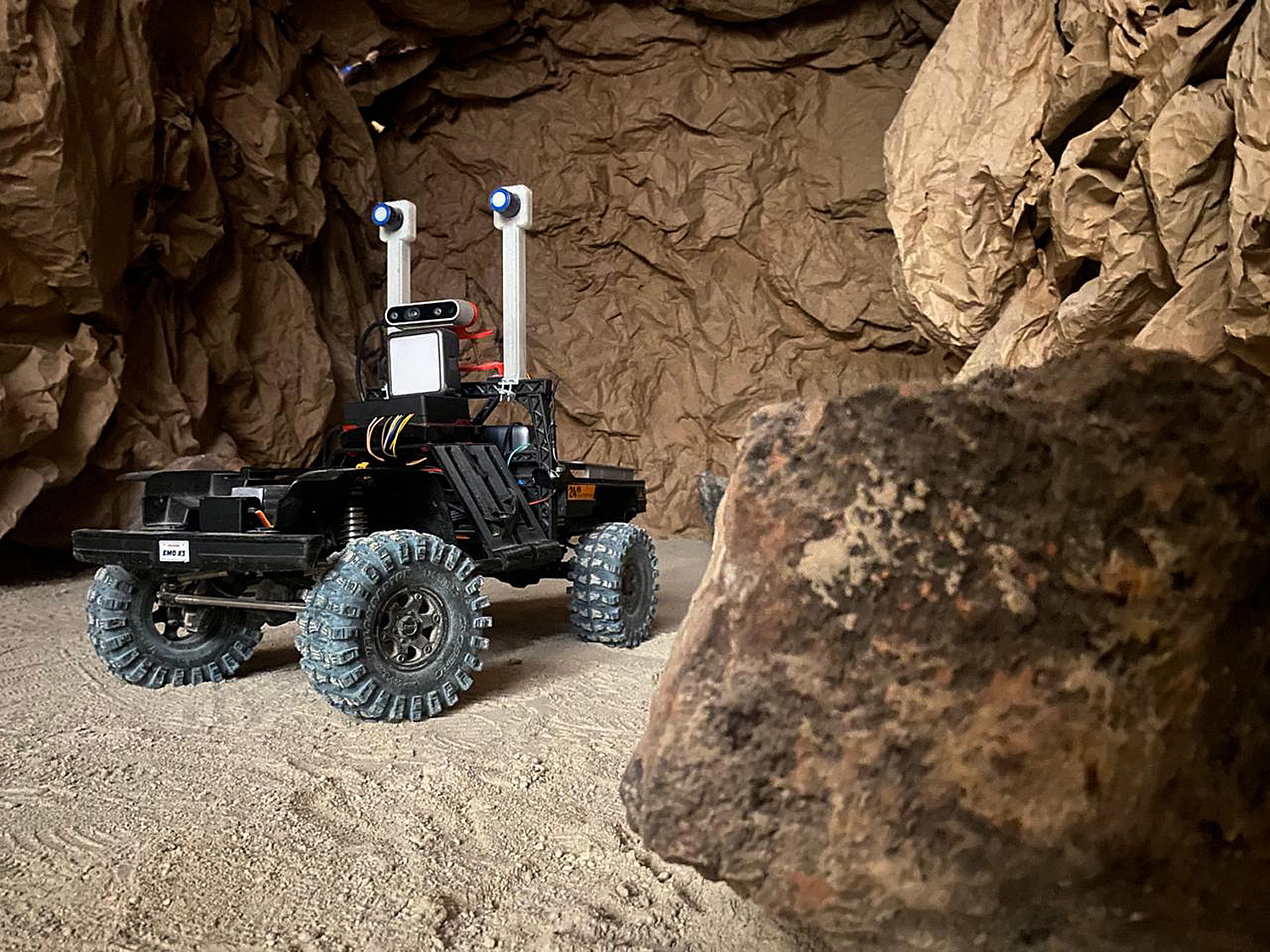 Estudiantes mexicanas diseñan un robot explorador que identifica riesgos en minas