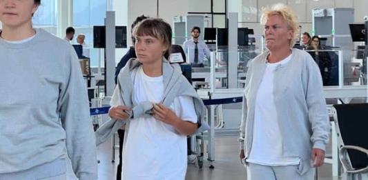 Israel deporta a otros 171 activistas de la flotilla a Gaza, entre ellos a Greta Thunberg