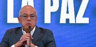 Venezuela advierte a EEUU sobre plan de extremistas para atacar su embajada en Caracas
