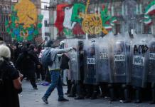 Sheinbaum ve provocación en actos violentos de marcha del 2 de octubre en Ciudad de México